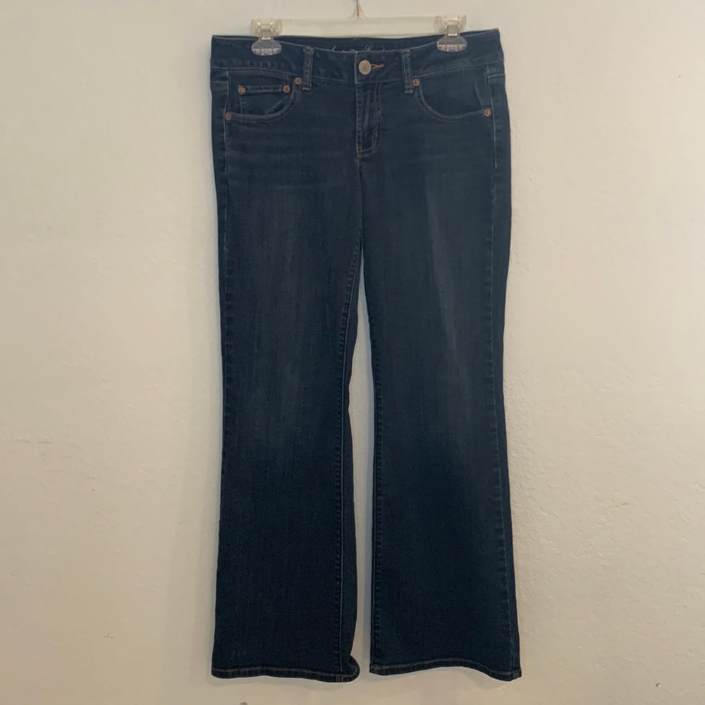 American Eagle Favorite Boyfriend Jeans Size 8 EUC